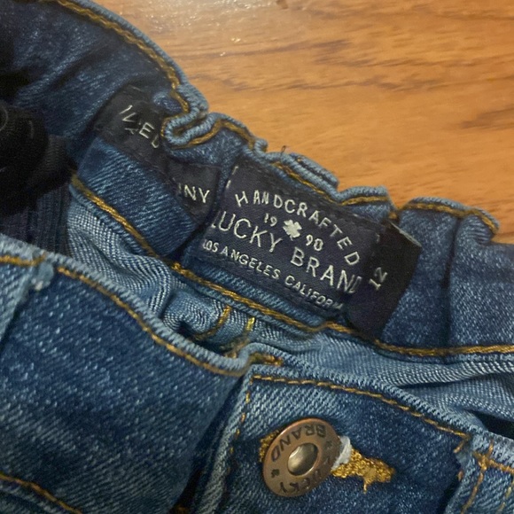 Gently used - Picture 4 of 4